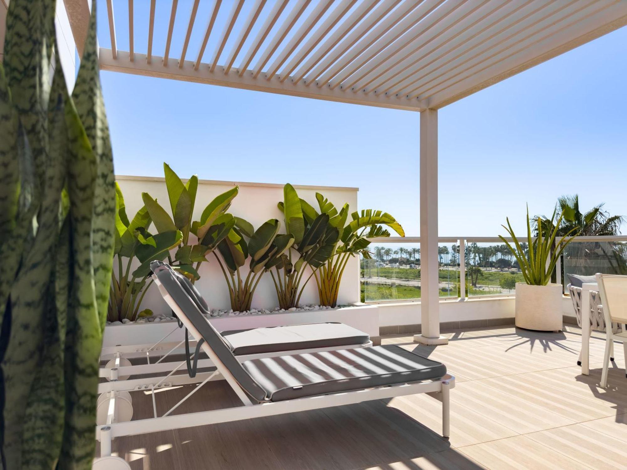 Beachfront Luxury Rooftop Penthouse Wifi Pools Grill I O Nac Paddle