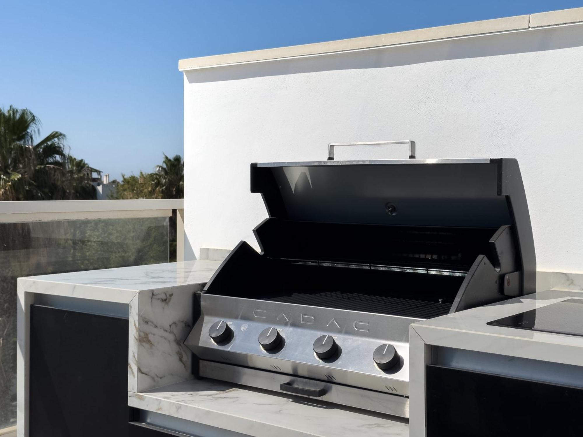 Lejlighed Beachfront Luxury Rooftop Penthouse Wifi Pools Grill I O Nac Paddle Marbella