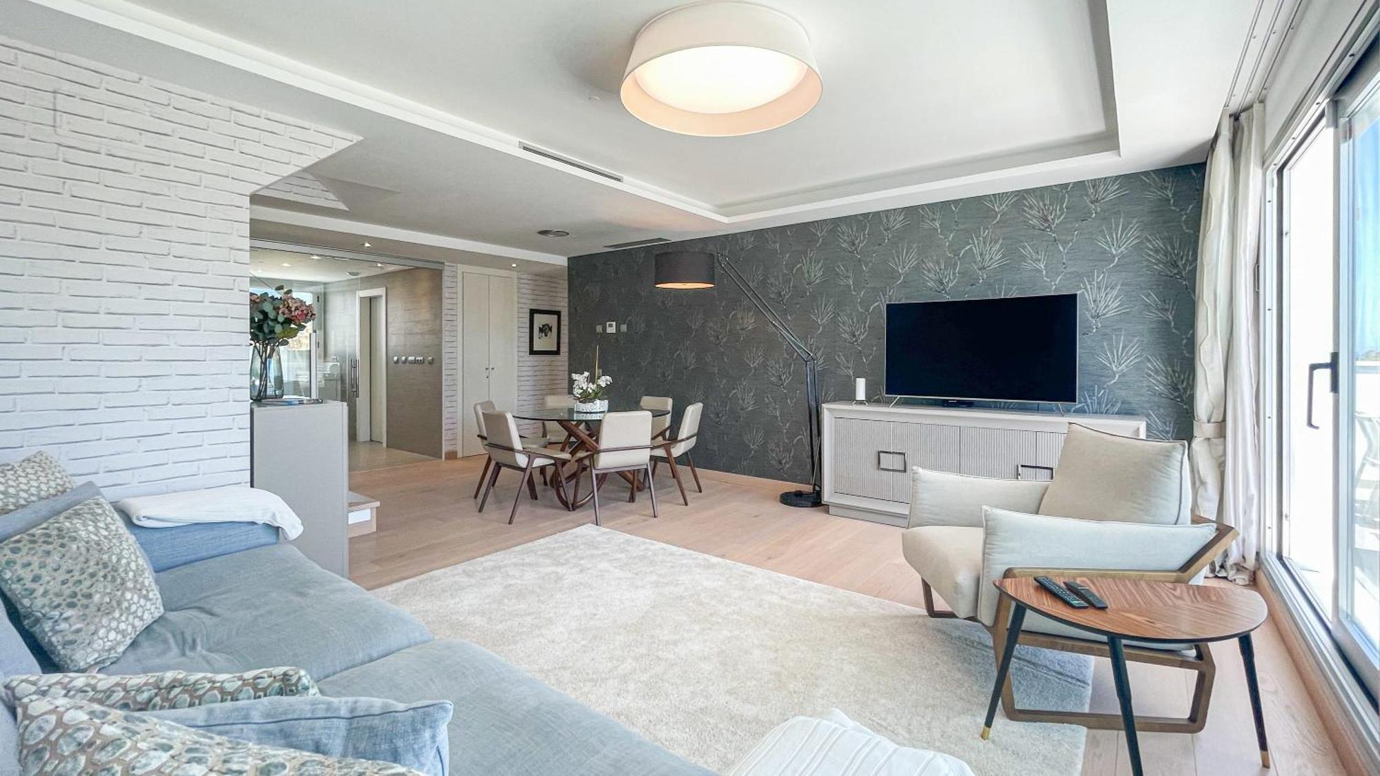Beachfront Luxury Rooftop Penthouse Wifi Pools Grill I O Nac Paddle Lejlighed Marbella
